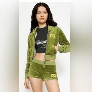 Boy’s Lie full zip green velour jacket juniors fit XL Ptp 19”